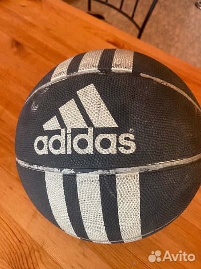 Баскетбольный мяч adidas