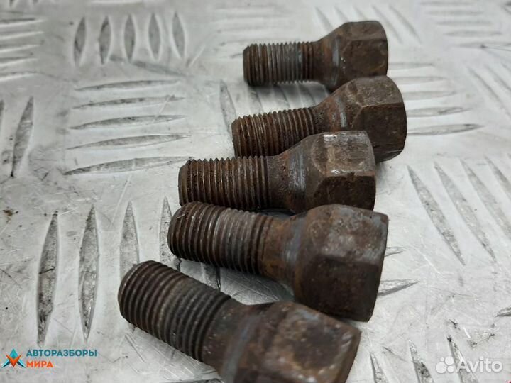 Болт колесный Alfa Romeo 156 932 2000 60658212