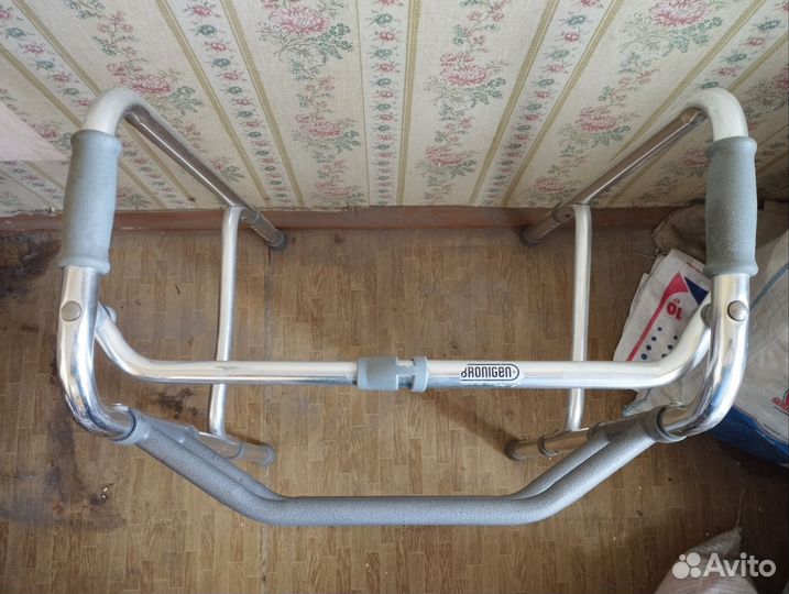 Ходунки для взрослых