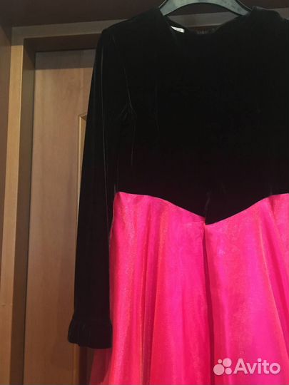 Платье на 140-150. Б\у в идеале