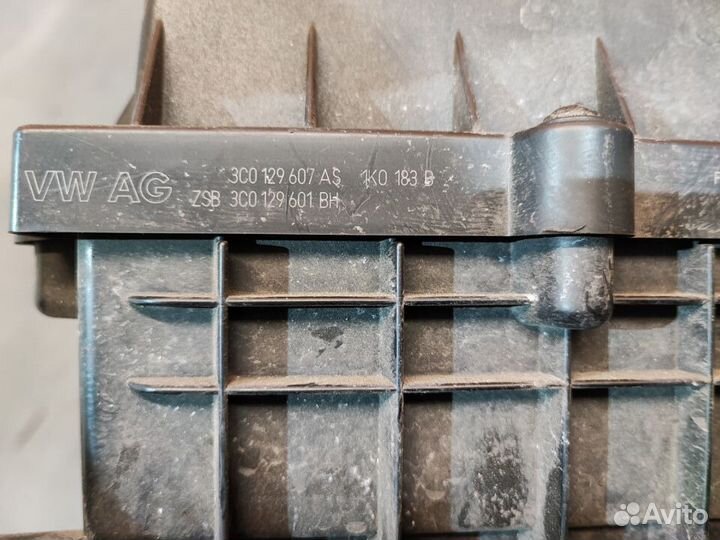 Корпус воздушного фильтра Volkswagen Tiguan 5N1