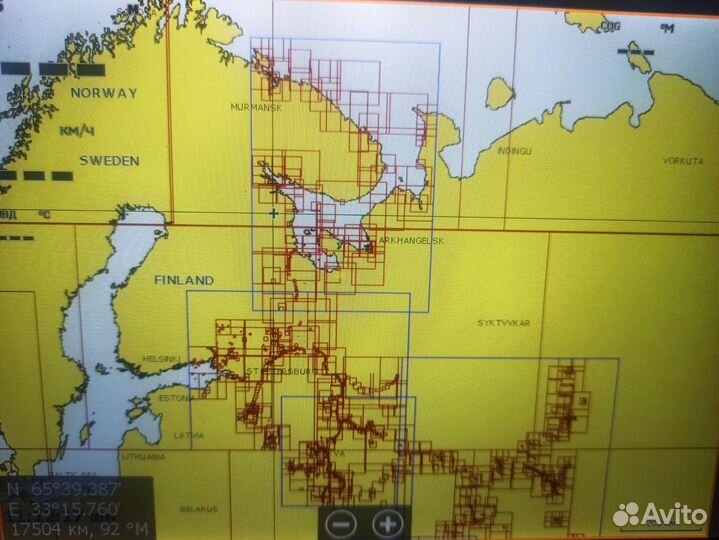 Navionics EU 652L (52 XG) и с-мар на одной карте