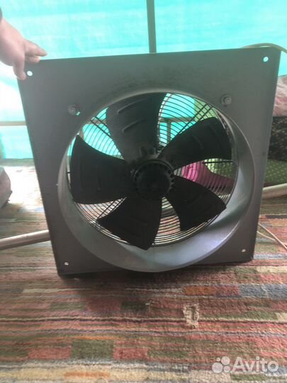 Вентилятор осевой Blauberg Axis- Q 400 4E