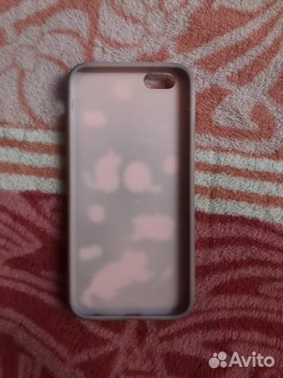 Чехлы на iPhone