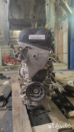 Двигатель DGX volkswagen jetta 7 1.4 tsi