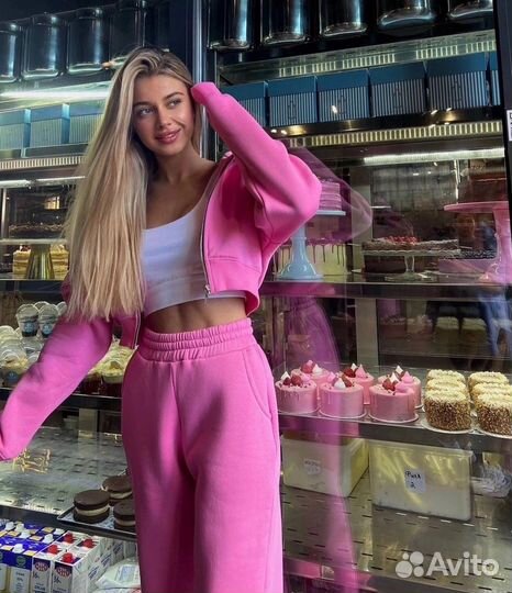 Шикарный спортивный костюм в трёх расцветках