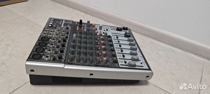 Микшерный пульт behringer 1204