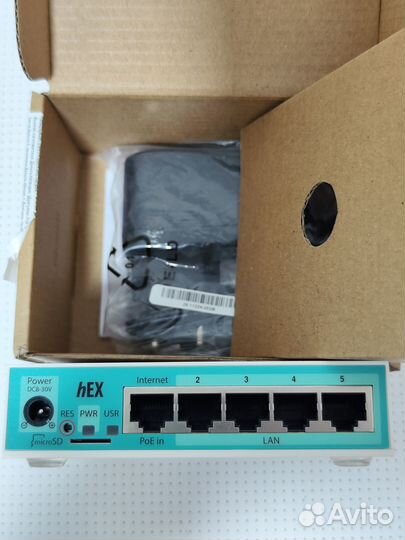 MikroTik RB750Gr3 hEX