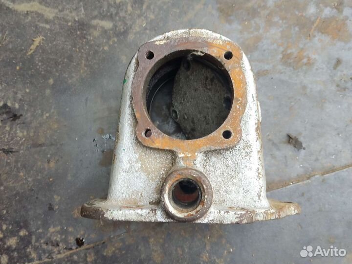 Ком (корпус)