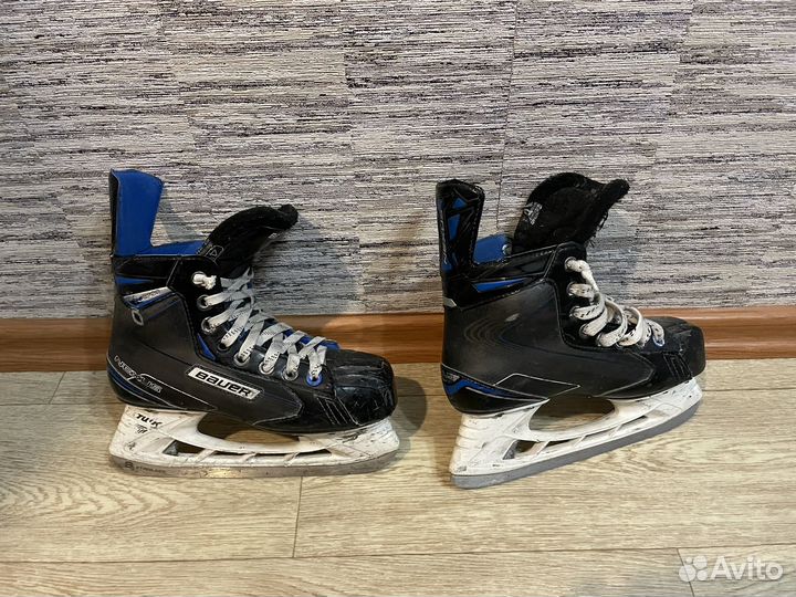 Хоккейные коньки bauer