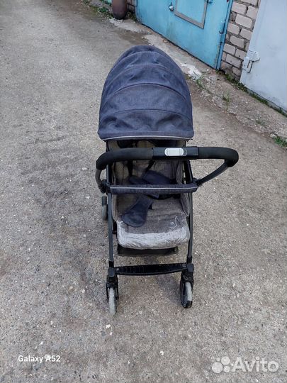 Коляска прогулочная