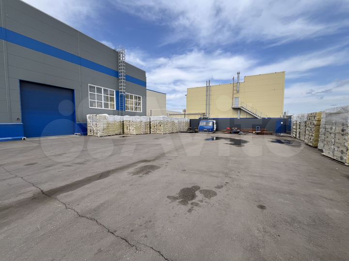 Производство, от 1300 до 2500м²