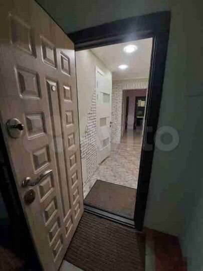 3-к. квартира, 70,3 м², 2/5 эт.