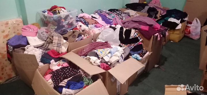 Вещи женские, мужские, детские