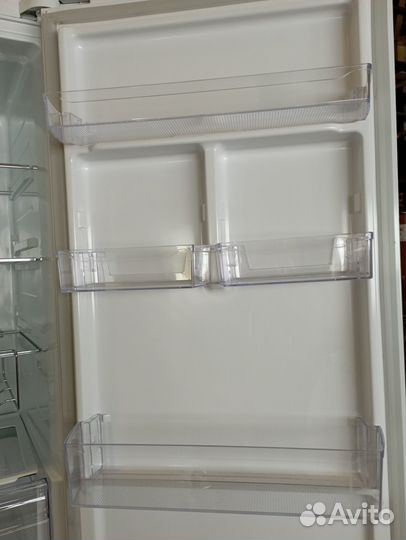 Холодильник-морозильник maunfeld MFF195NFW10