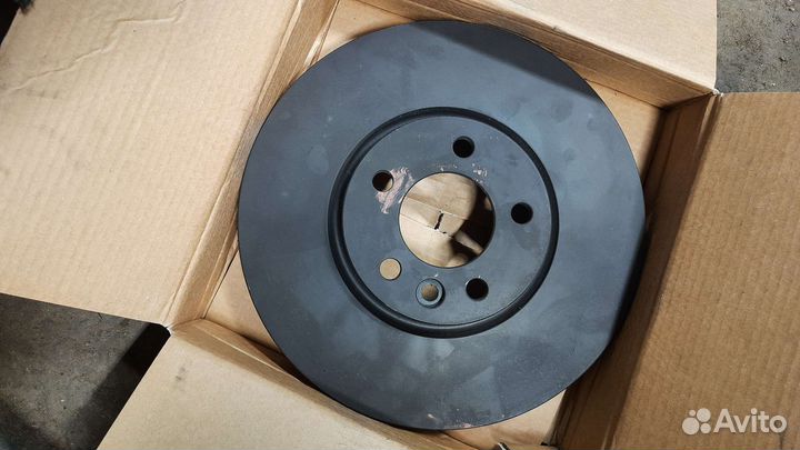 Диски 2шт тормозные audi volkswagen skoda