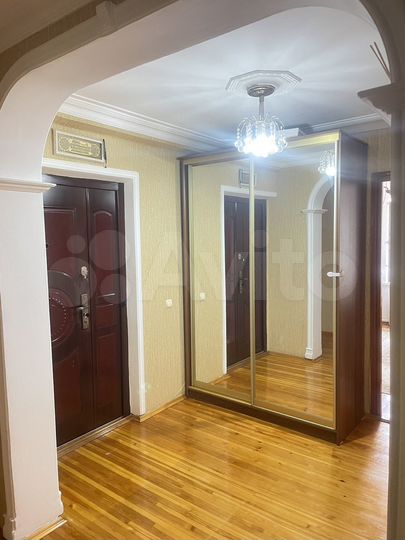 4-к. квартира, 100 м², 5/5 эт.