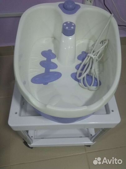 Педикюрная ванночка и тележка