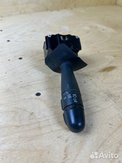 Подрулевой переключатель поворотников Renault Clio