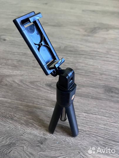 Палка для селфи + штатив с bluetooth пультом