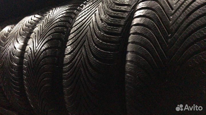 Michelin Alpin 5 215/55 R18