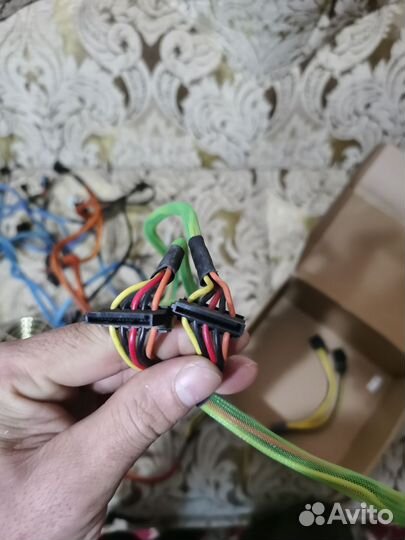 Блок питания на 680w в отличном состоянии