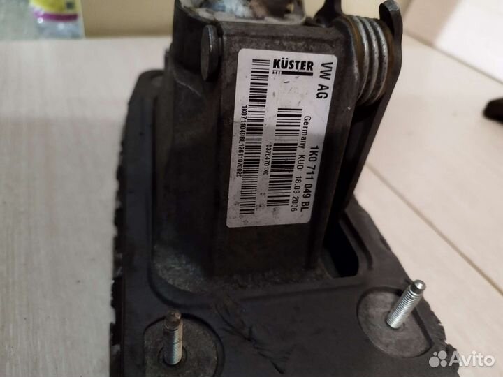 Трос МКПП Volkswagen Jetta 5