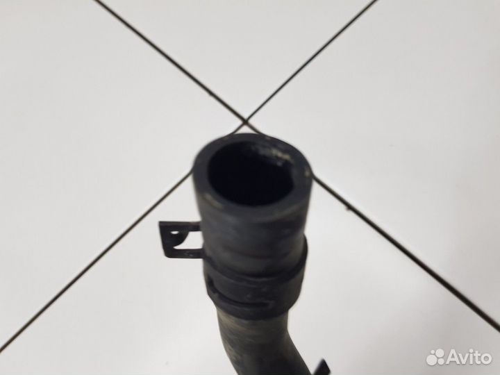 Патрубок системы охлаждения