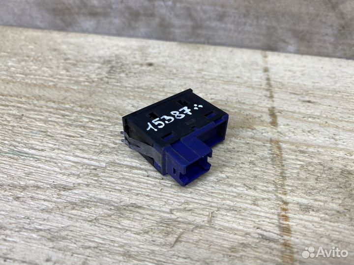 Кнопка открывания багажника BMW E46 E39 E38 E53 Z4