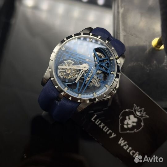 Часы Roger Dubuis Tourbillon