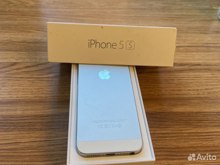iPhone 5S, 16 ГБ