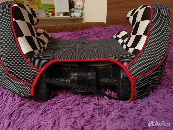 Автокресло бустер