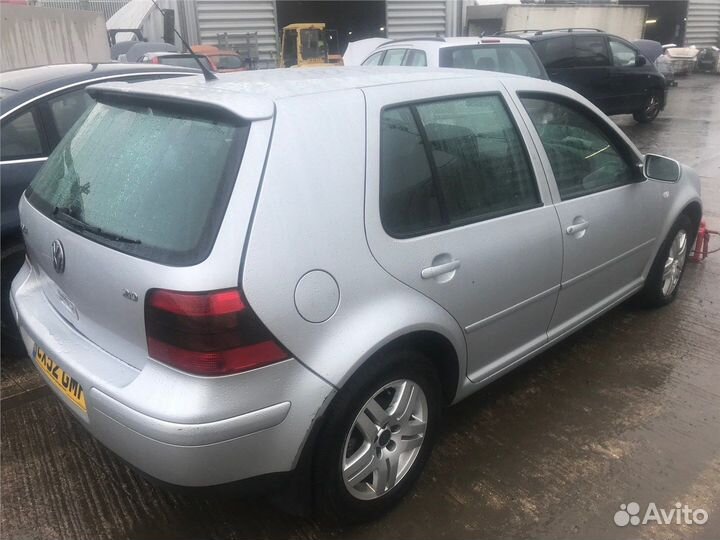Разбор на запчасти Volkswagen Golf 4