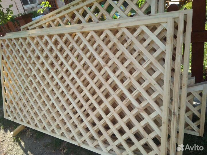 Шпалера деревянная