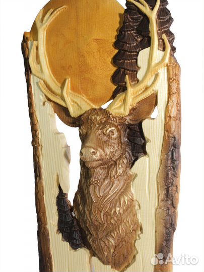 Резное панно из дерева 