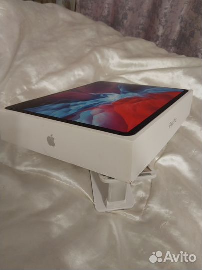 Коробка от Apple MacBook Pro