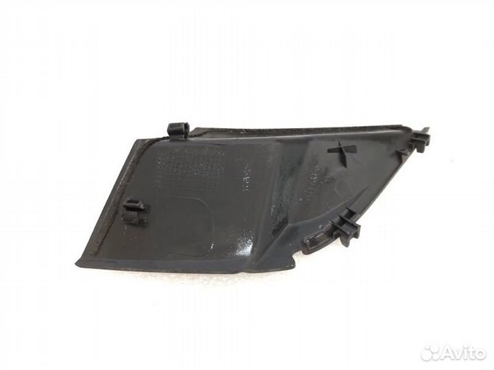 Жабо уголок правое Mitsubishi L200 KL1T 4N15 2022