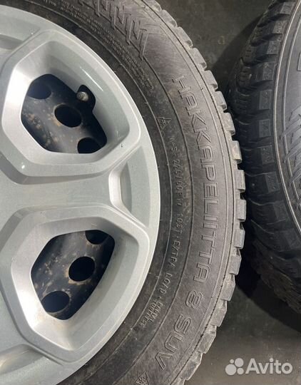 Зимние колеса Ford 225/60/17 Nokian