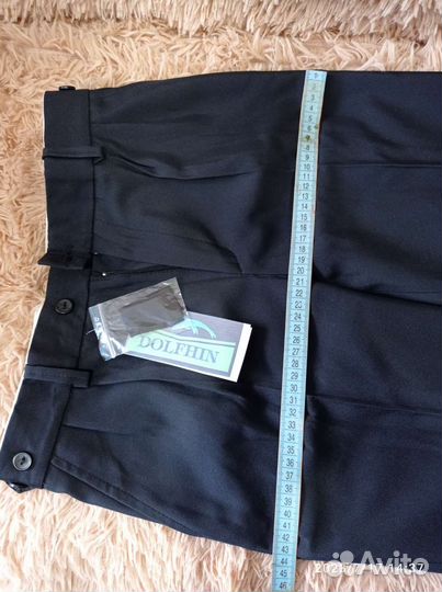 Школьные брюки классические, рост 140. Новые