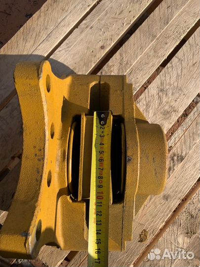 Суппорт тормозной в сборе (квадратная колодка) 412