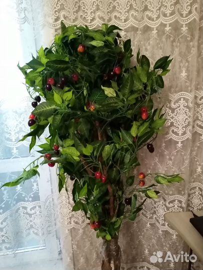 Искусственная черешня