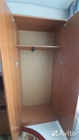 Стол со шкафом