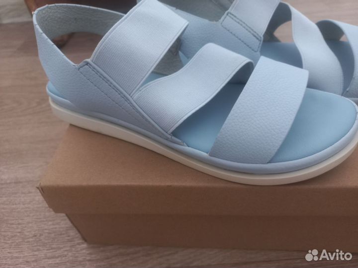 Сандалии для девочки пакетом 33-34 размер