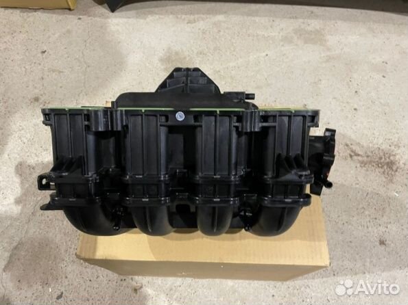 Впускной коллектор 2.0 Mazda 3 BM (2013-2019)