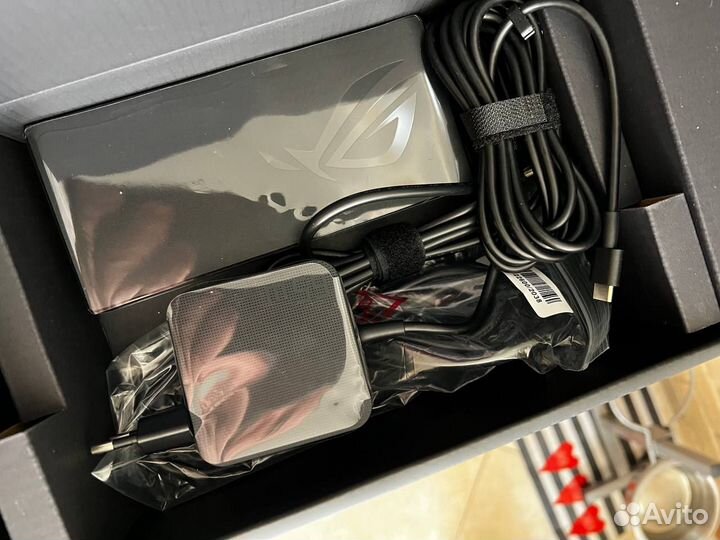 Ноутбук asus ROG Zephyrus M