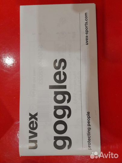 Горнолыжные очки uvex