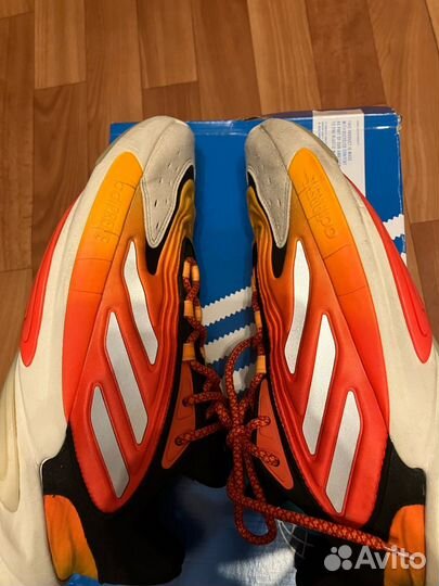 Adidas ozelia 10.5 us