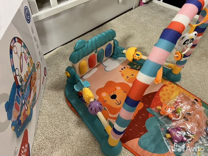 Развивающий коврик с пианино