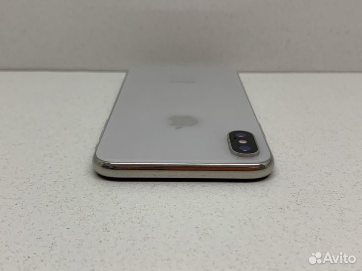 iPhone X, 64 ГБ