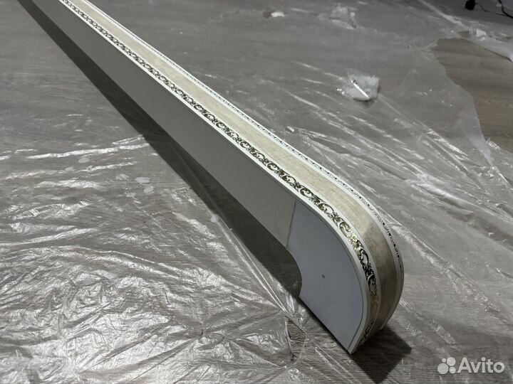 Карниз потолчный